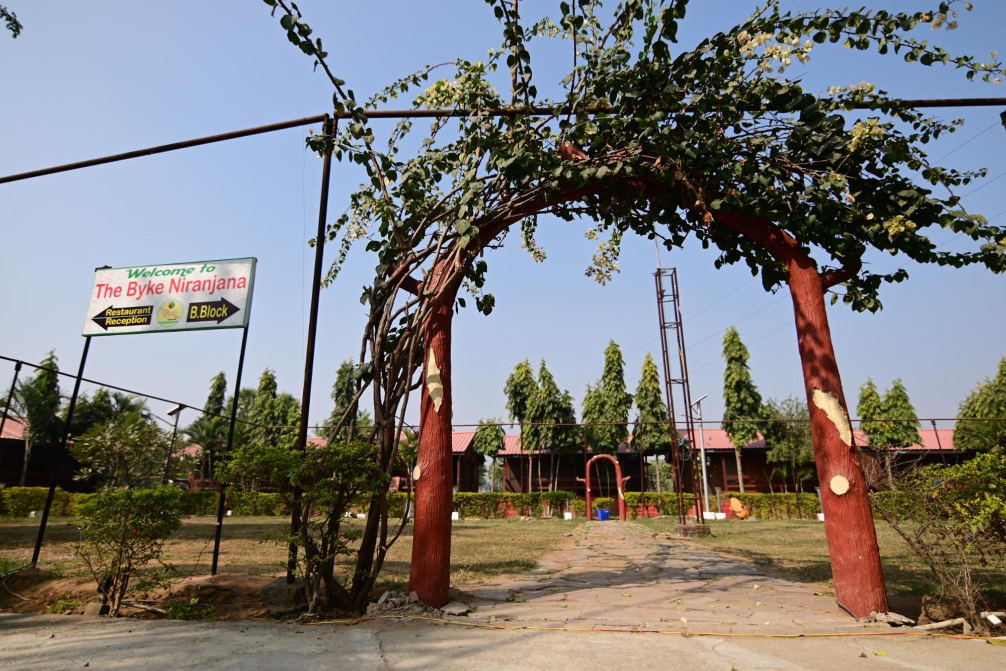 The Byke Niranjana Hotel Gaya Luaran gambar